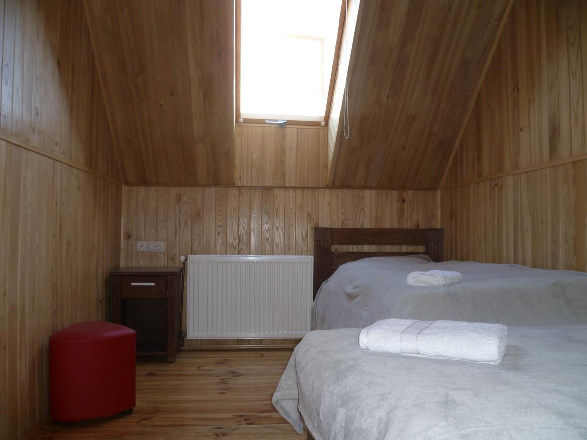 Home Hotel Kamianets Podilskyi Ruang foto