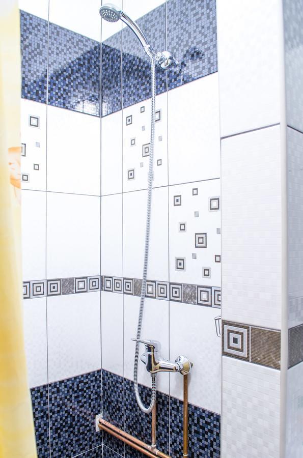 Home Hotel Kamianets Podilskyi Bagian luar foto