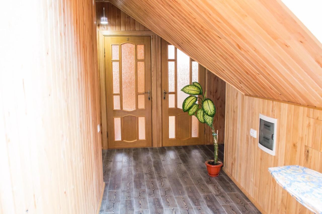 Home Hotel Kamianets Podilskyi Bagian luar foto