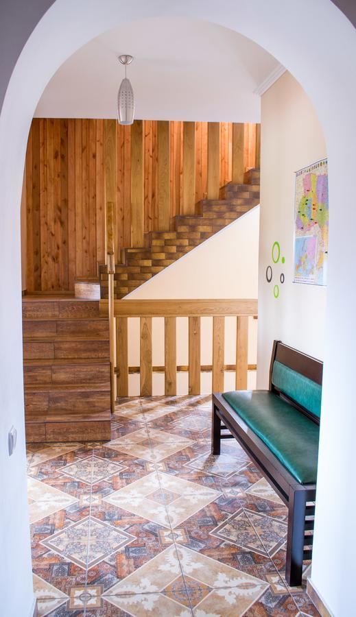 Home Hotel Kamianets Podilskyi Bagian luar foto